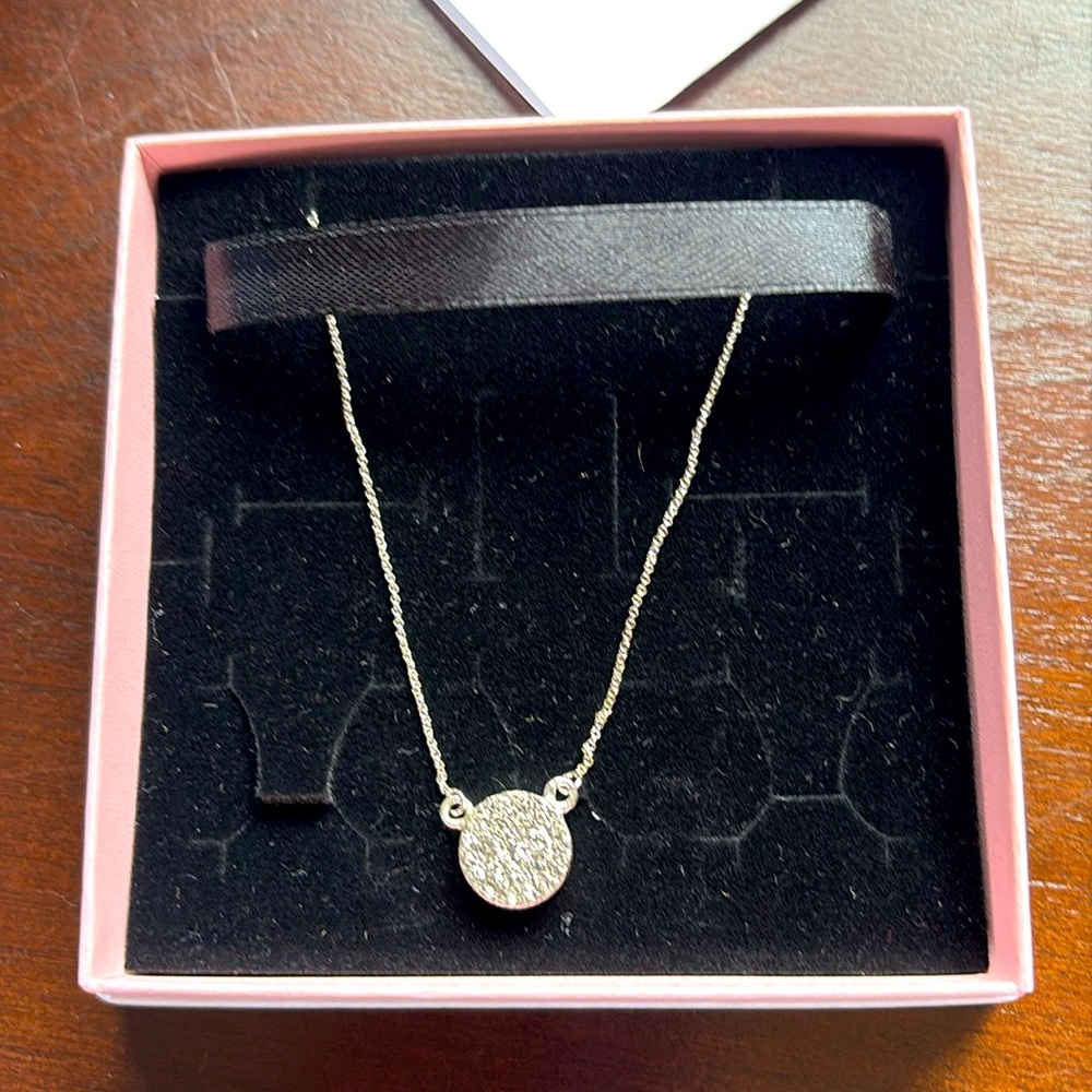 NWOT Luna Circle pendant necklace! 8inches length. Pixie Dust!! Super pretty!